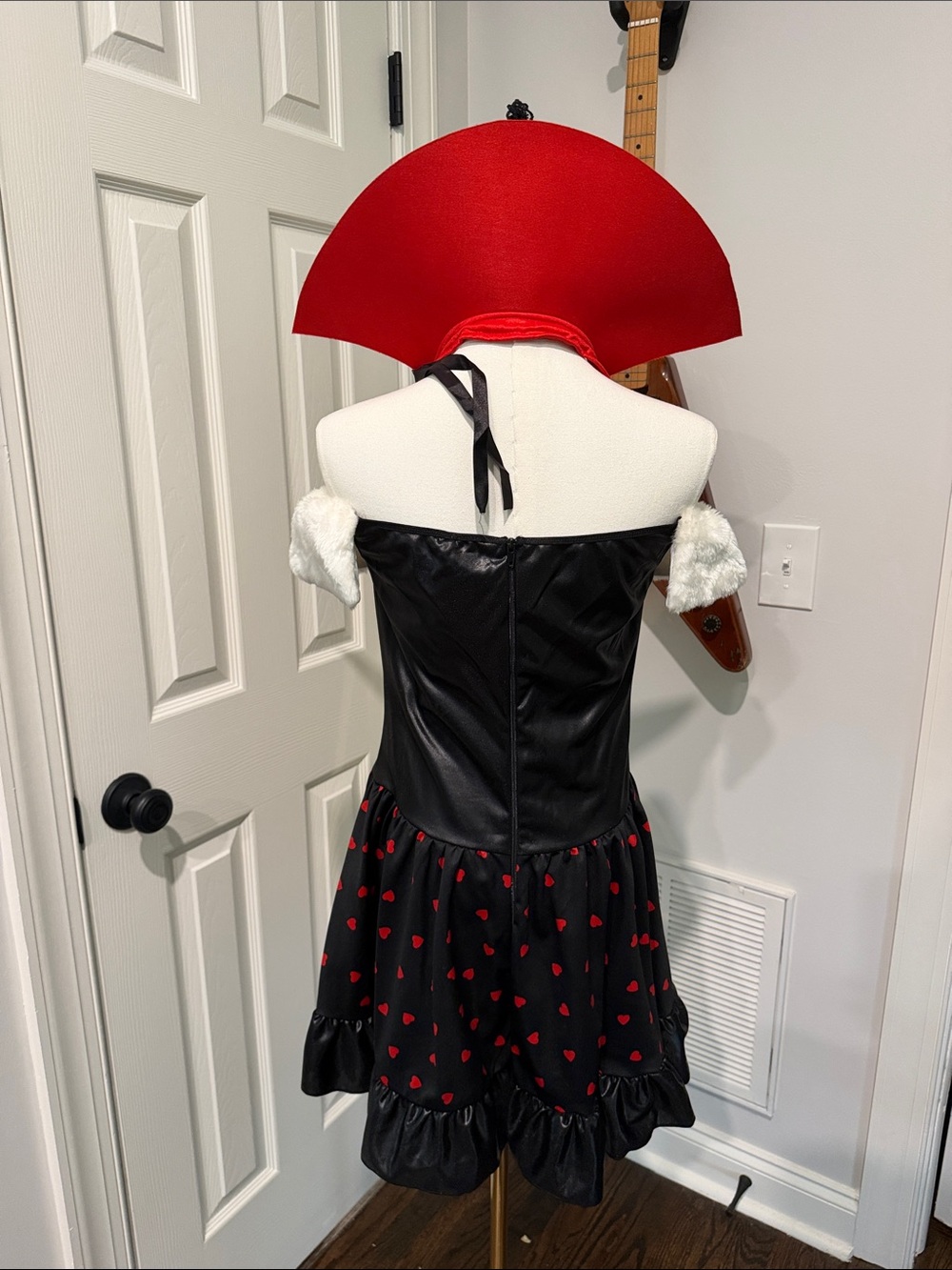 Leg Avenue Red, Black, Yellow Queen of Hearts Mini Dress Sexy Halloween Costume - Picture 4 of 13